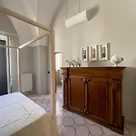 Domus Trinchese Dimora Storica Oda ve Kahvaltı