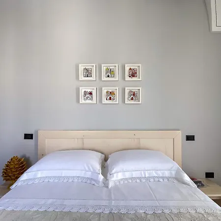 Domus Trinchese Dimora Storica Oda ve Kahvaltı Martano